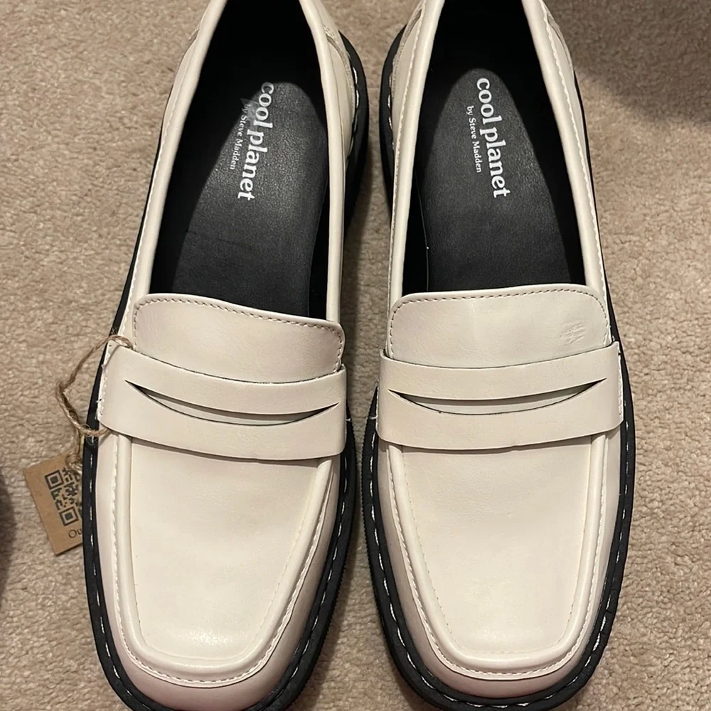 COOL PLANET BY STEVE MADDEN - Picture 1 of 2